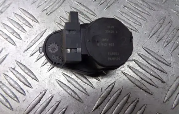 BMW 3 E46 A/C air flow flap actuator/motor 6902852