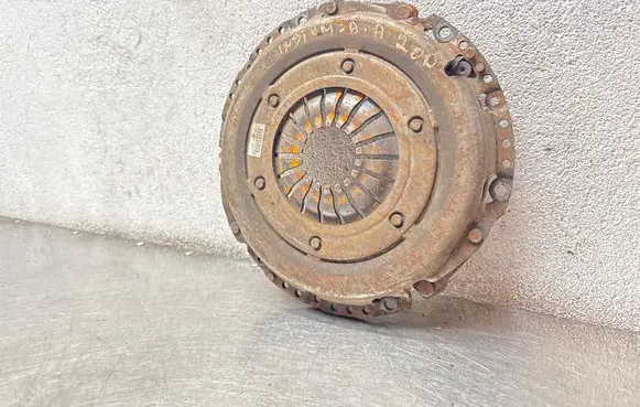 Opel Insignia A Pressure plate 55581284