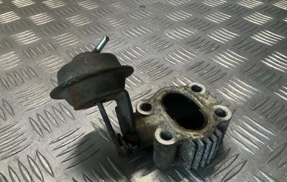 Toyota Avensis T270 EGR valve