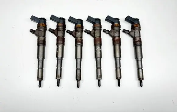 BMW 5 E60 E61 Fuel injector 0445110209 7794435