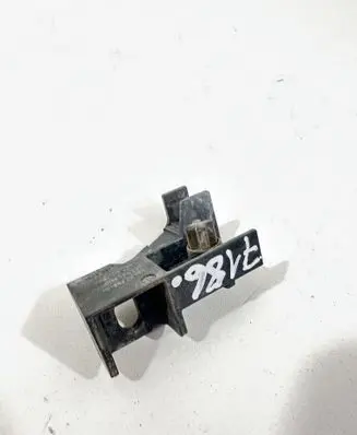 Radiator support slam panel bracket