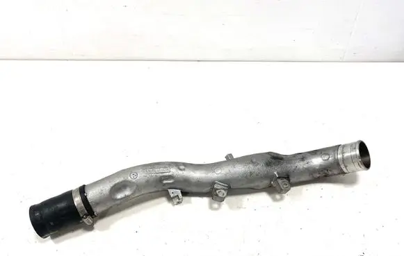 Toyota Avensis T270 Intercooler hose/pipe 810242 32ACM081031