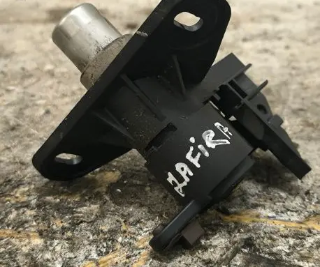 Opel Zafira A Loading door lock 