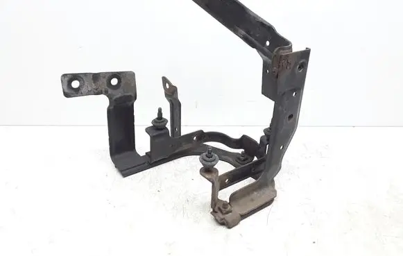 Ford Kuga I Power steering pump mounting bracket 8V413K738AC