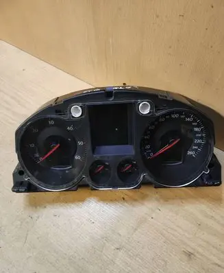Volkswagen PASSAT B6 Speedometer (instrument cluster) A2C53194181