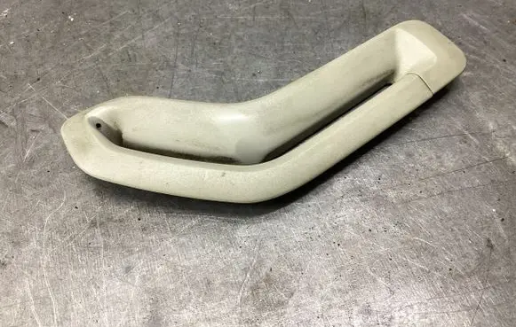Volvo V70 Seat belt trim RH1882
