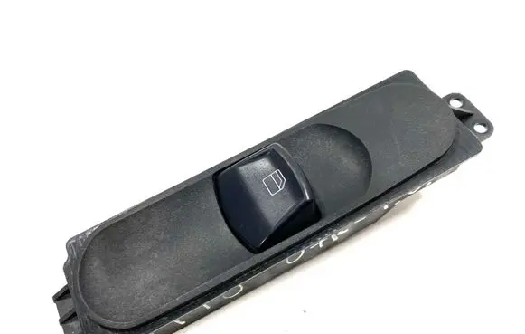 Mercedes-Benz Vito Viano W639 Electric window control switch A6395450613 Q2ZGS003