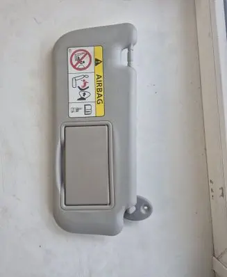 Toyota Auris E180 Sun visor