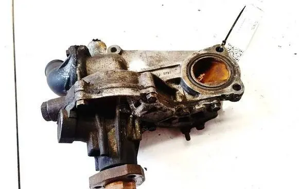 Audi A4 S4 B5 8D Water pump 03012112b hhk03012112b