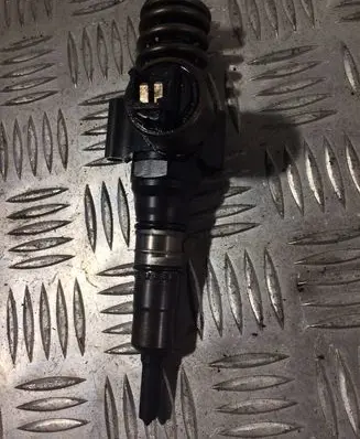 Audi A4 S4 B7 8E 8H Fuel injector 036130073G