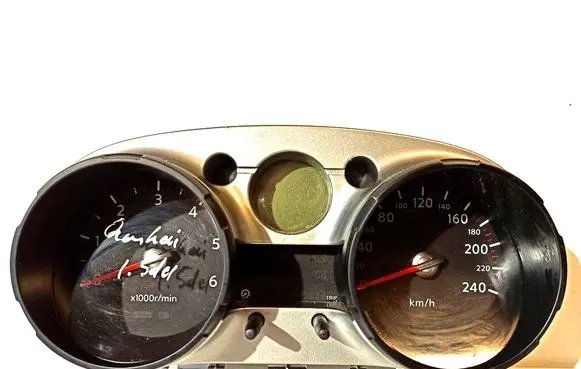 Nissan Qashqai Speedometer (instrument cluster) JD08E 17050ICU