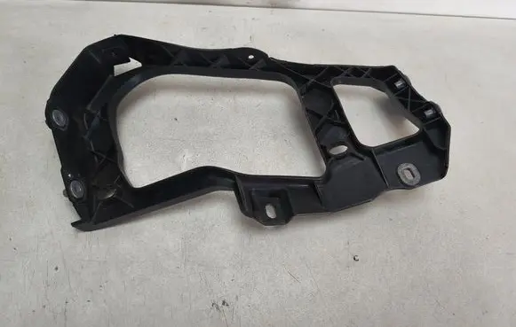 Volkswagen Touareg II Headlight/headlamp mounting bracket 7P6806509