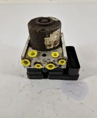 Skoda Octavia Mk2 (1Z) ABS Pump 1K0614117H