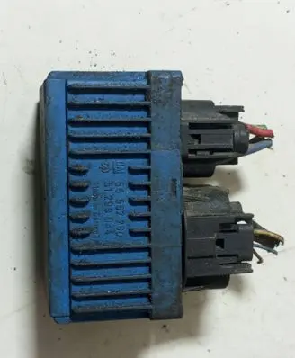 Opel Corsa D Glow plug pre-heat relay 55557760 51299044