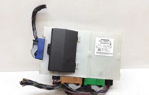 Volvo V70 Fuse module 7G9T14C256FA 30765624AE