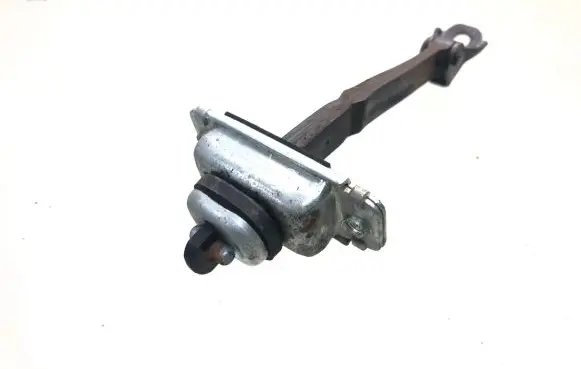 Chevrolet Captiva Rear door check strap stopper