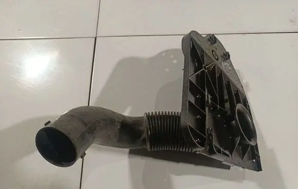Citroen C4 I Air intake hose/pipe 9345933380
