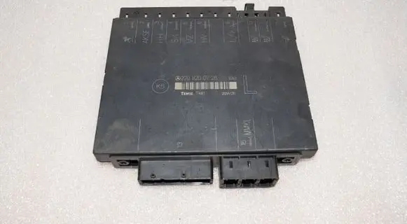 Mercedes-Benz S W220 Seat control module A2208200726