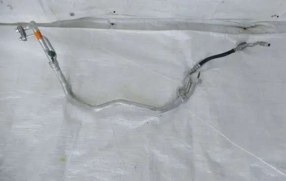 Ford Focus Air conditioning (A/C) pipe/hose H1F119A834MA