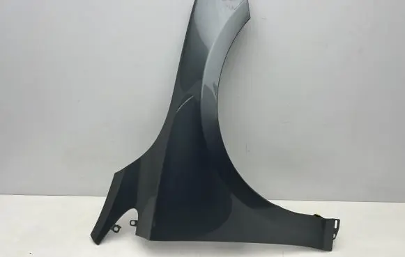 Volvo V40 Fender SULIK12