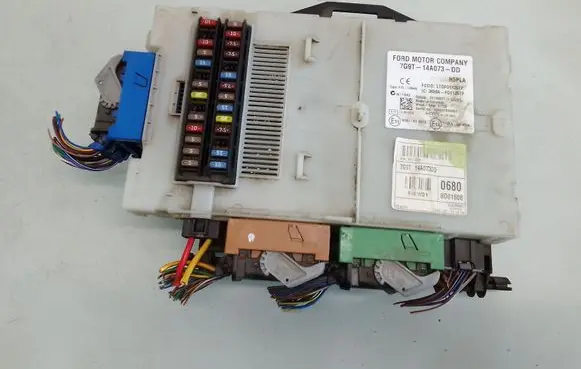 Ford S-MAX Fuse module 7G9T14A073DD