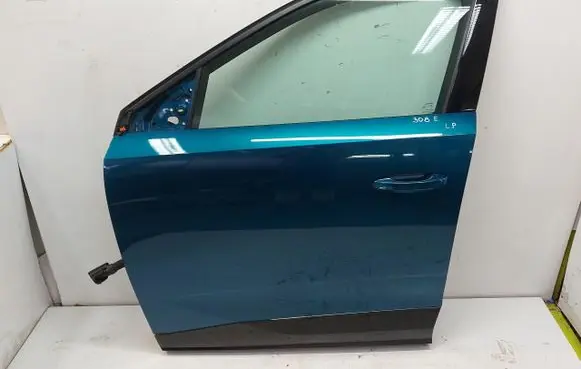 Peugeot 3008 III Front door PEUG3008