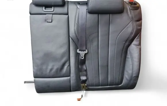 BMW X6 F16 Rear seat 