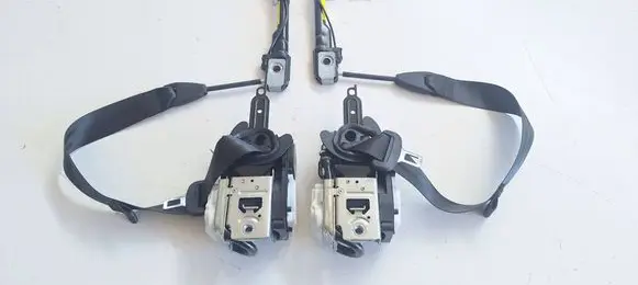 Seat Leon IV Front seatbelt 8Y0857619