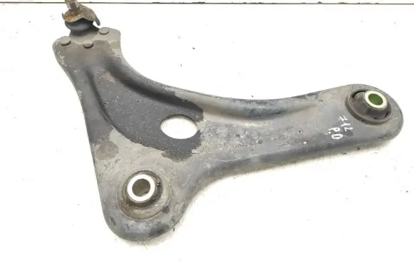Peugeot 2008 I Front lower control arm/wishbone