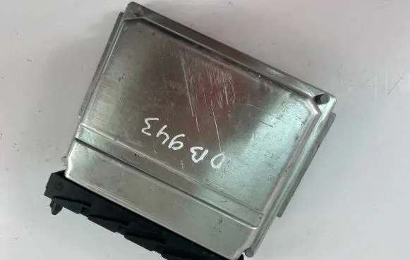 Volvo S60 Engine control unit/module ECU 30668478A 0261208289