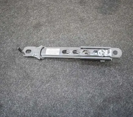 Hyundai Tucson TL Seat belt height adjuster 88890D7000