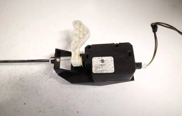 Mini One - Cooper R50 - 53 Central locking motor 7152588 130843-10