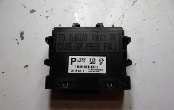 Renault Clio V Air conditioner control unit module 284Y66LA7B F005V03220 371360037