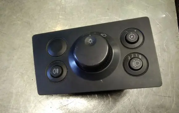 Opel Zafira B Light switch 3205863 060130 04061100