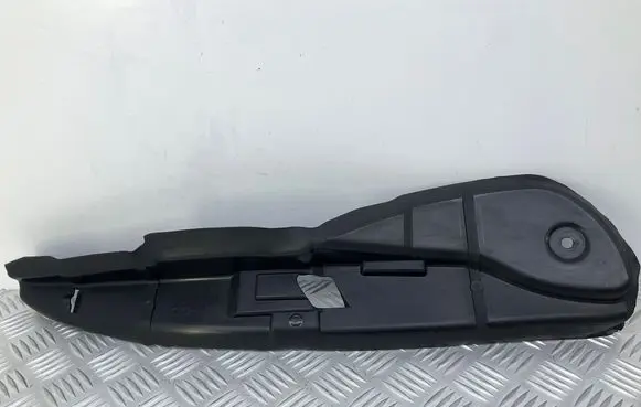 Volkswagen Eos Fender end trim 1Q0821112A