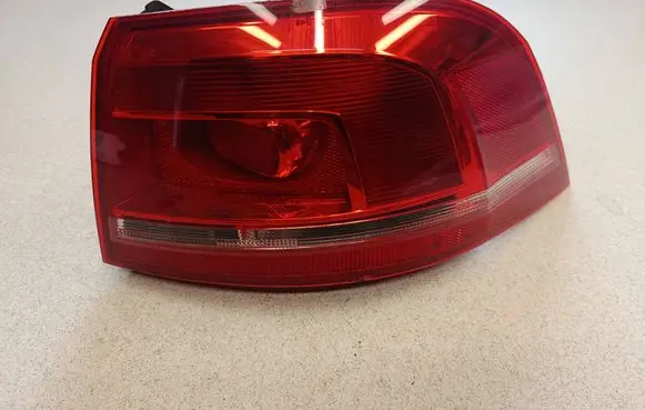 Volkswagen PASSAT B7 Rear/tail lights 3AF945096E 605002 E12990