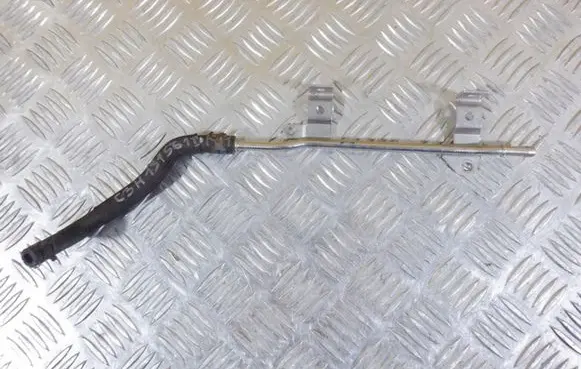 Volkswagen PASSAT B6 Engine coolant pipe/hose 03H131561B