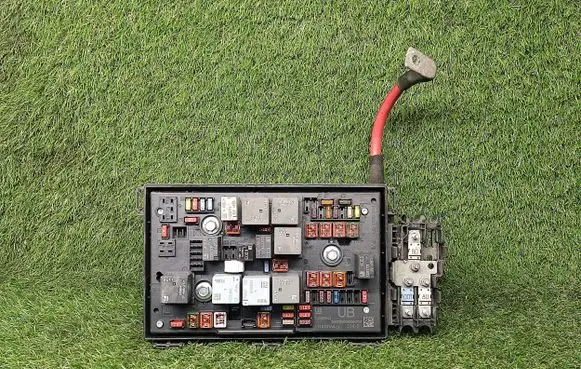 Opel Zafira C Power management control unit 13368644 13368644UB