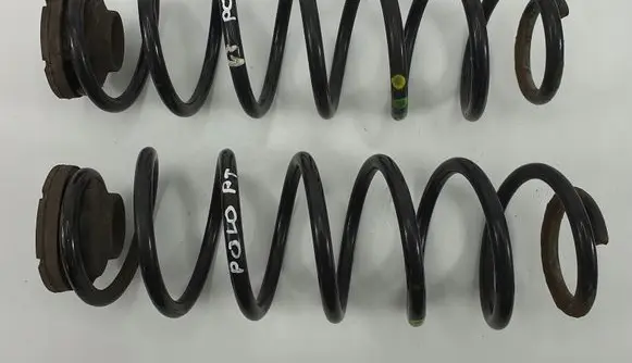Volkswagen Polo IV 9N3 Rear coil spring