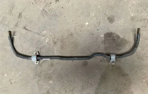 Volkswagen PASSAT B7 USA Front anti-roll bar/sway bar 561411303
