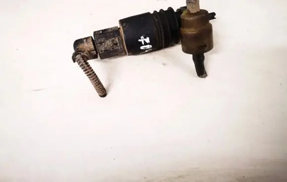Seat Cordoba (6K) Windscreen/windshield washer pump