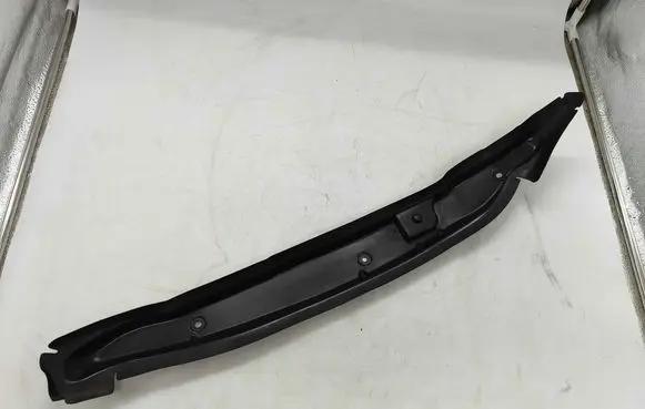 Mercedes-Benz CLA C118 X118 Fender end trim a1188890100