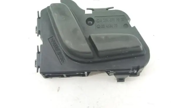 Mercedes-Benz C W204 Seat control switch A2048708910 03463870