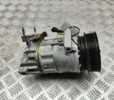 Volvo XC60 Air conditioning (A/C) compressor (pump) 31497908