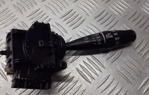 Toyota Corolla E120 E130 Wiper control stalk 173647