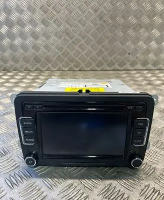 Skoda Superb B6 (3T) Radio/CD/DVD/GPS head unit 3T0035156B