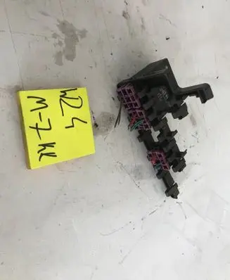 Skoda Fabia Mk1 (6Y) Other relay VEA4022