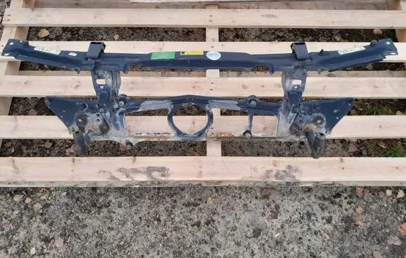 BMW 7 E38 Radiator support slam panel 8381241