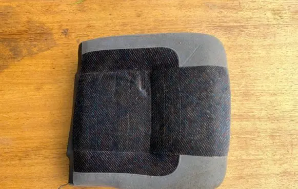 Volvo 480 Rear seat headrest 