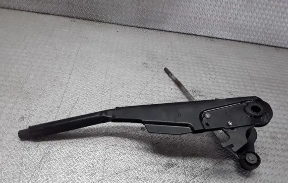 Handbrake/parking brake lever assembly